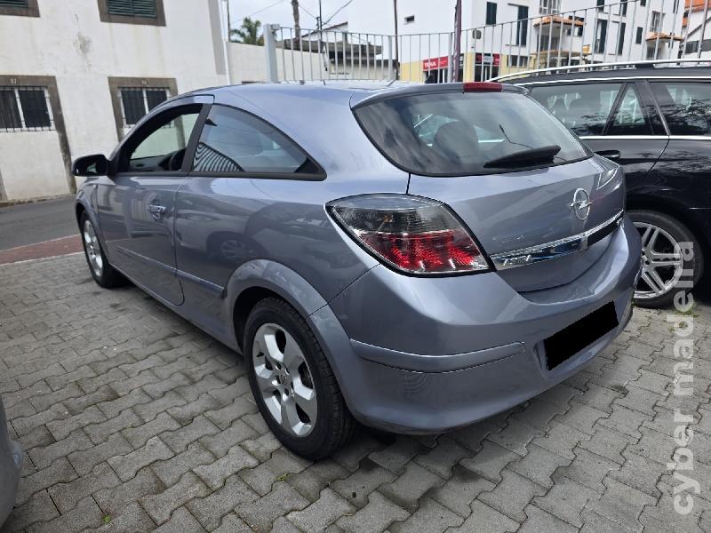 OPEL ASTRA GTC 1.3 CDTI C/GARANTIA Gasóleo