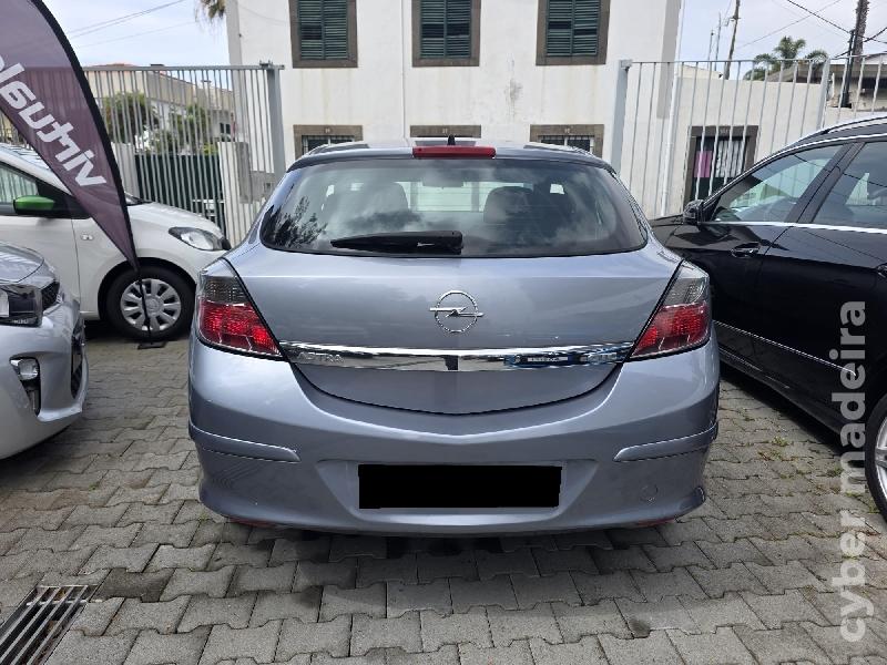 OPEL ASTRA GTC 1.3 CDTI C/GARANTIA Gasóleo