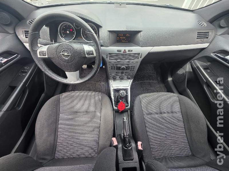 OPEL ASTRA GTC 1.3 CDTI C/GARANTIA Gasóleo