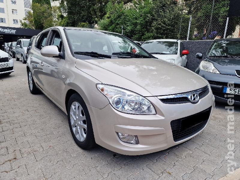 HYUNDAI I30 1.6 CRDI C/GARANTIA Gasóleo