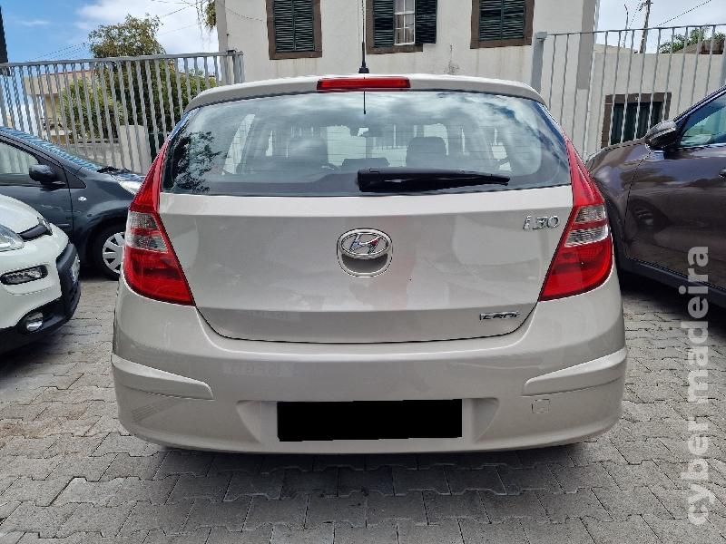 HYUNDAI I30 1.6 CRDI C/GARANTIA Gasóleo