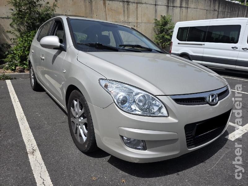 HYUNDAI I30 1.6 CRDI C/GARANTIA Gasóleo