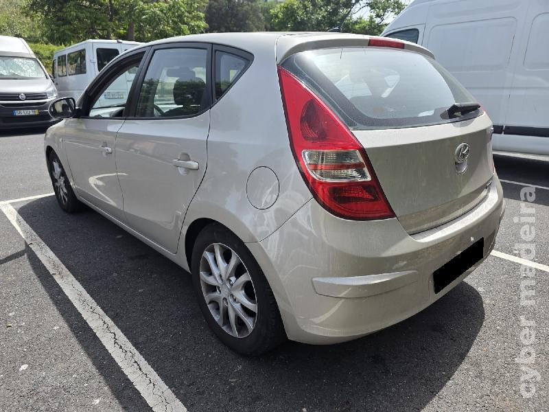 HYUNDAI I30 1.6 CRDI C/GARANTIA Gasóleo