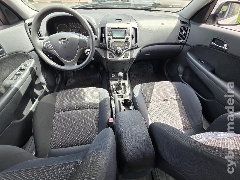 HYUNDAI I30 1.6 CRDI C/GARANTIA Gasóleo