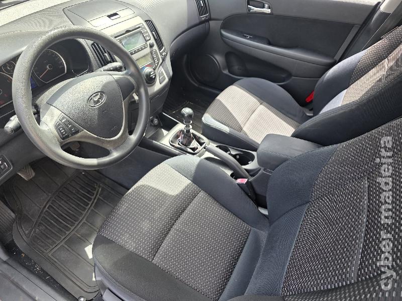 HYUNDAI I30 1.6 CRDI C/GARANTIA Gasóleo