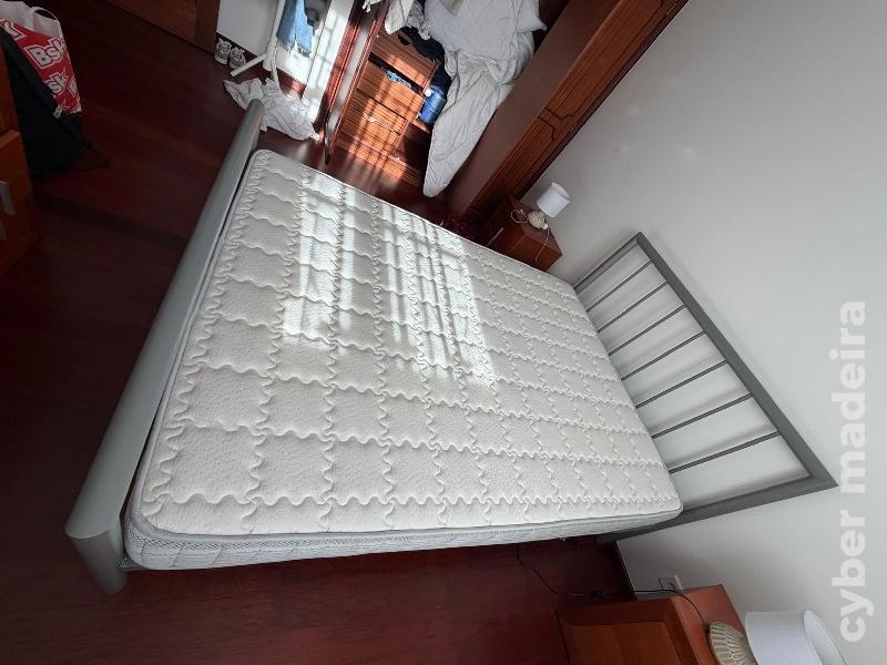 Standard Size Double Bed (Metal Frame & Mattress
