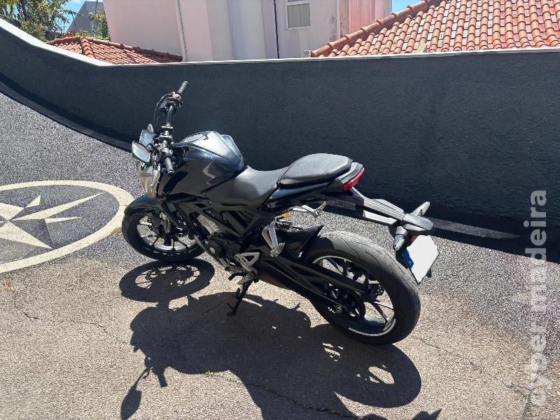 Honda CB125R 125 cc Sport, turismo