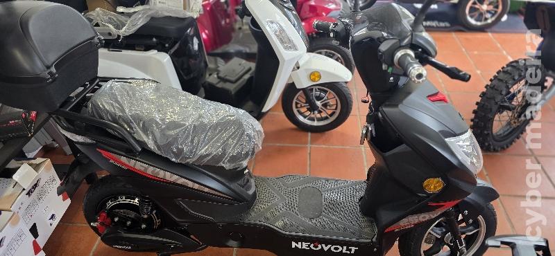 AJP scotter 696 cc Scooter