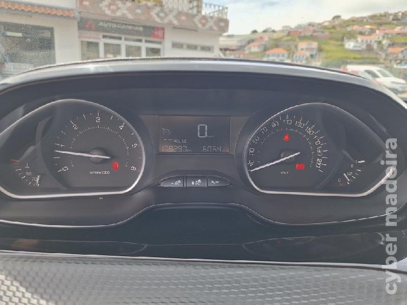 PEUGEOT 208 BLUEHDI Gasóleo