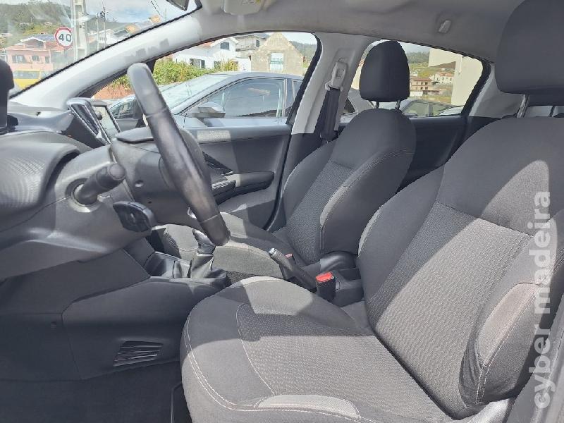 PEUGEOT 208 BLUEHDI Gasóleo