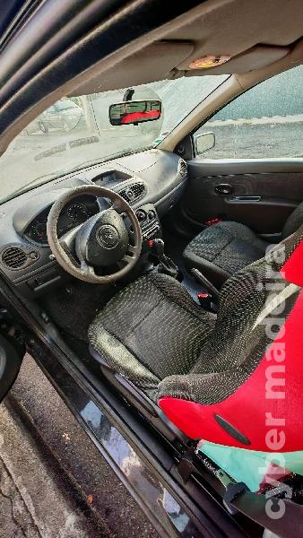 RENAULT CLIO 1.5 DCI Gasóleo