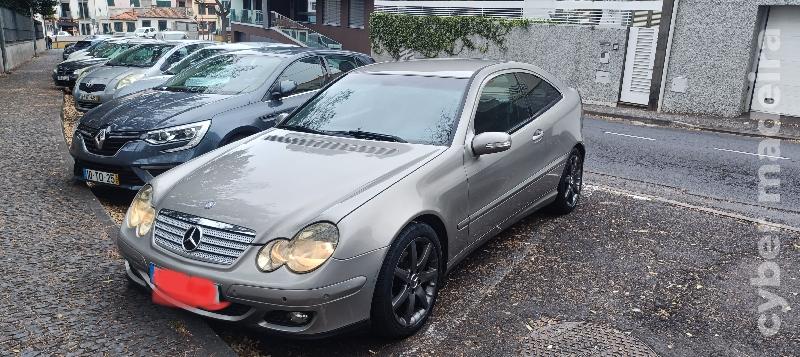 MERCEDES C Sport Coupé 220 CDI Gasóleo