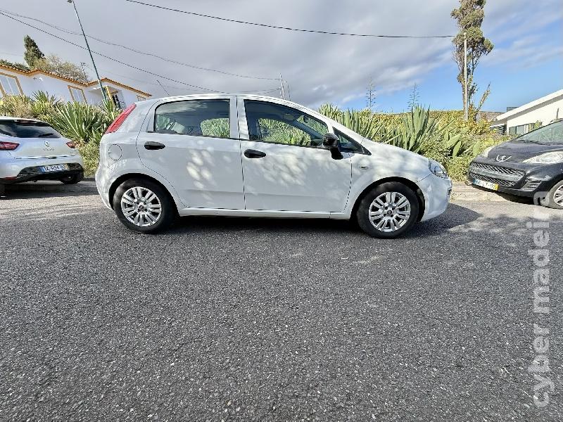 FIAT PUNTO 1.3 Multijet Gasóleo