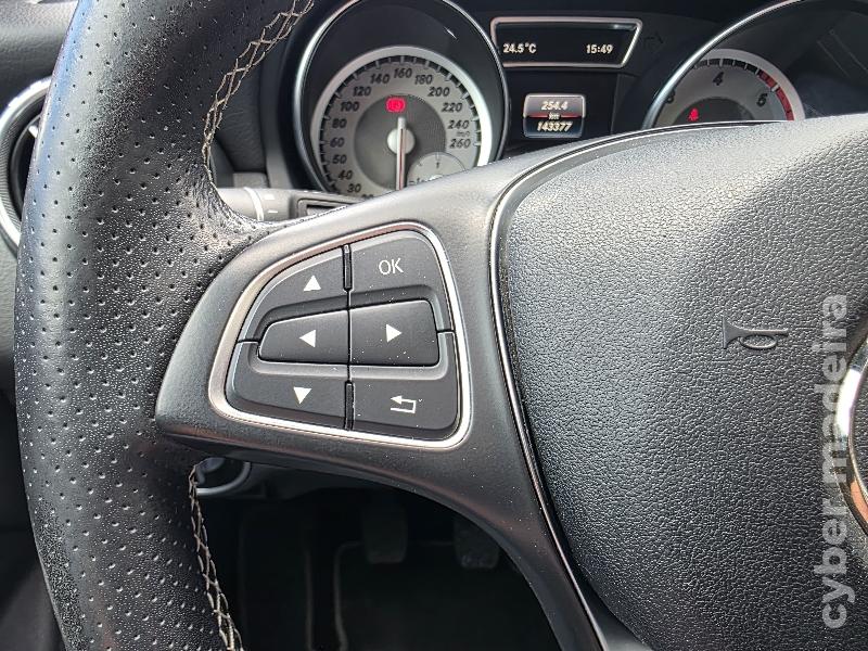 MERCEDES GLA 200d URBAN Gasóleo