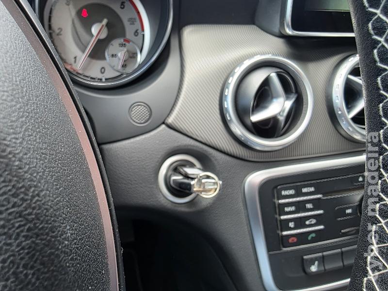MERCEDES GLA 200d URBAN Gasóleo