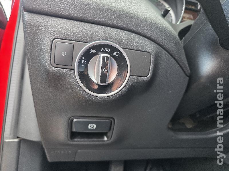 MERCEDES GLA 200d URBAN Gasóleo
