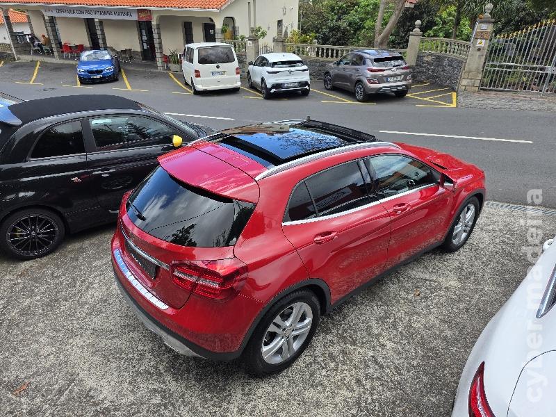 MERCEDES GLA 200d URBAN Gasóleo