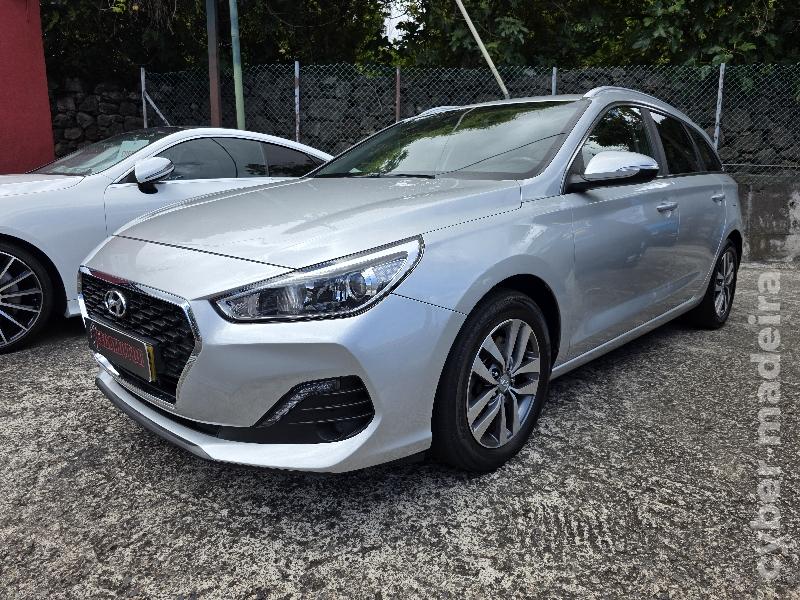 HYUNDAI I30 SW 1.6 CRDI STYLE 110CV Gasóleo