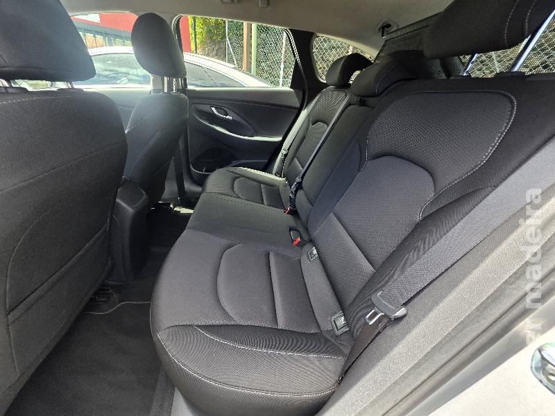 HYUNDAI I30 SW 1.6 CRDI STYLE 110CV Gasóleo