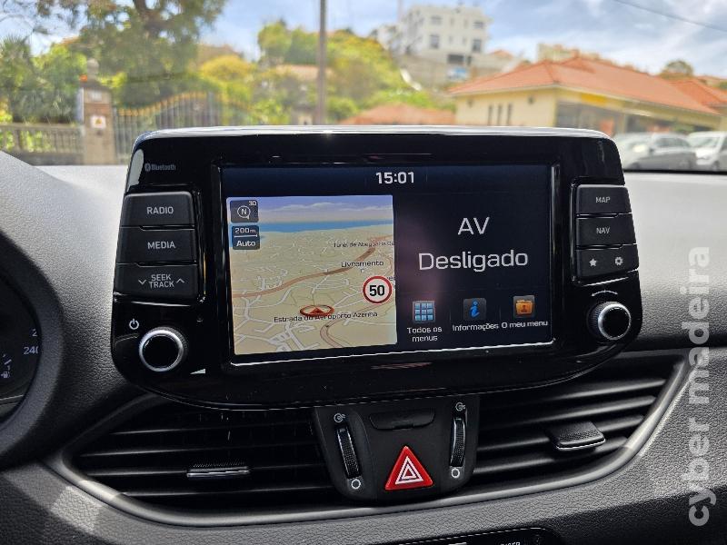 HYUNDAI I30 SW 1.6 CRDI STYLE 110CV Gasóleo
