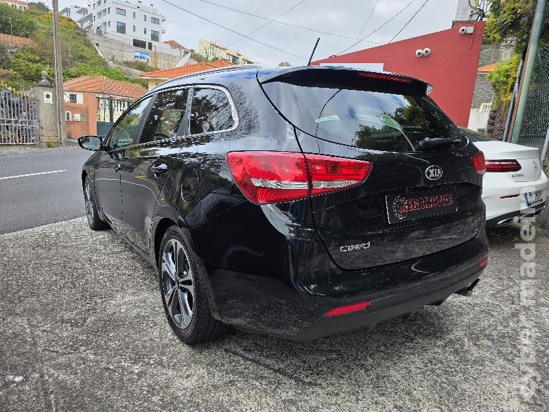 KIA CEED SW 1.6 CRDI GT LINE 136CV Gasóleo