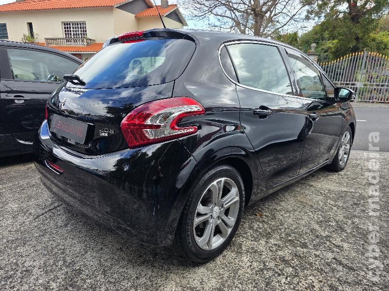 PEUGEOT 208 1.6 BLUEHDI STYLE Gasóleo