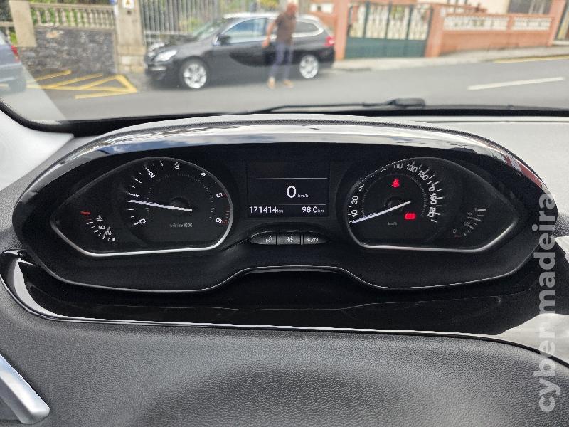 PEUGEOT 208 1.6 BLUEHDI STYLE Gasóleo