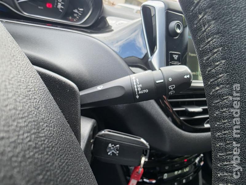 PEUGEOT 208 1.6 BLUEHDI STYLE Gasóleo