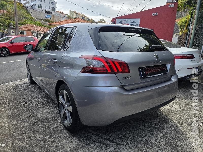 PEUGEOT 308 1.5 BLUEHDI STYLE 130CV Gasóleo