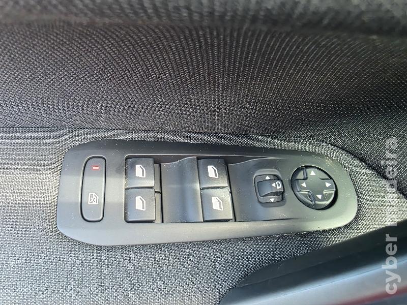 PEUGEOT 308 1.5 BLUEHDI STYLE 130CV Gasóleo