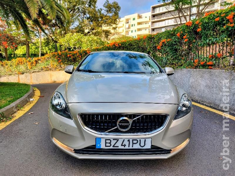 VOLVO V40 2.0-CC 2017 Gasóleo