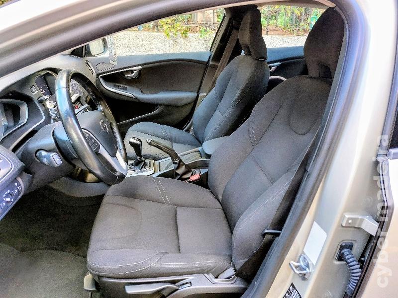 VOLVO V40 2.0-CC 2017 Gasóleo