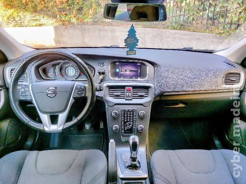 VOLVO V40 2.0-CC 2017 Gasóleo