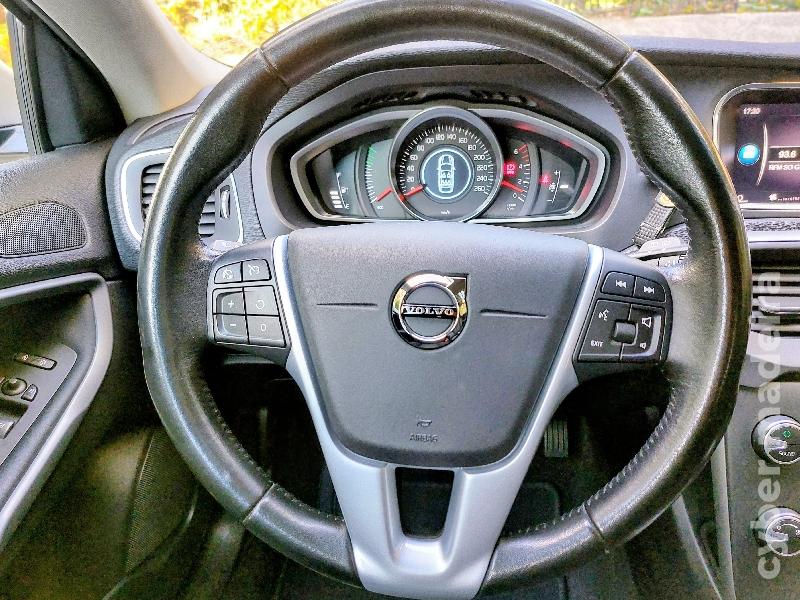 VOLVO V40 2.0-CC 2017 Gasóleo