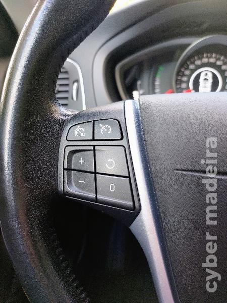VOLVO V40 2.0-CC 2017 Gasóleo