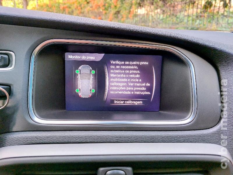 VOLVO V40 2.0-CC 2017 Gasóleo