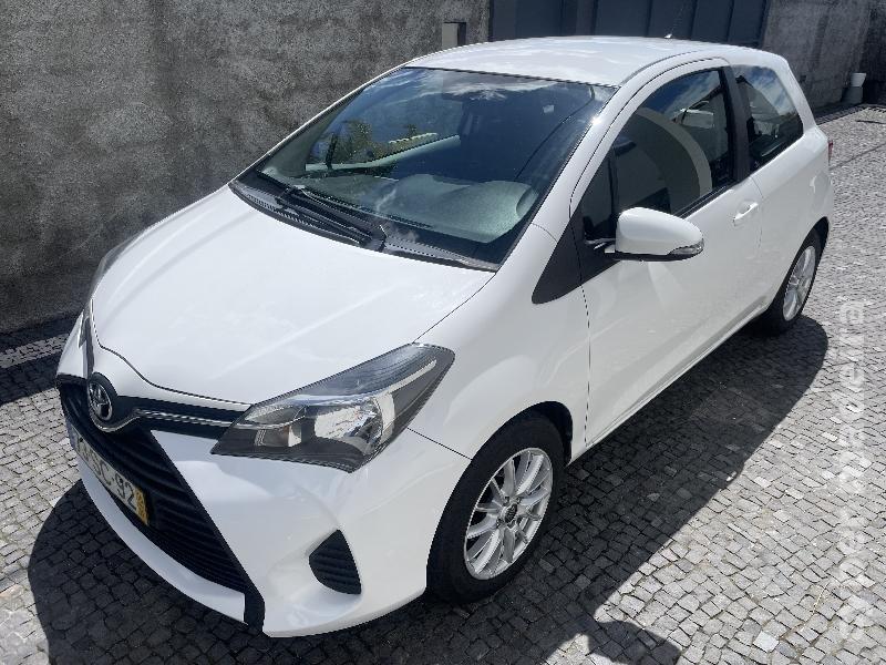 TOYOTA YARIS 1.4 D4D 90cv Gasóleo