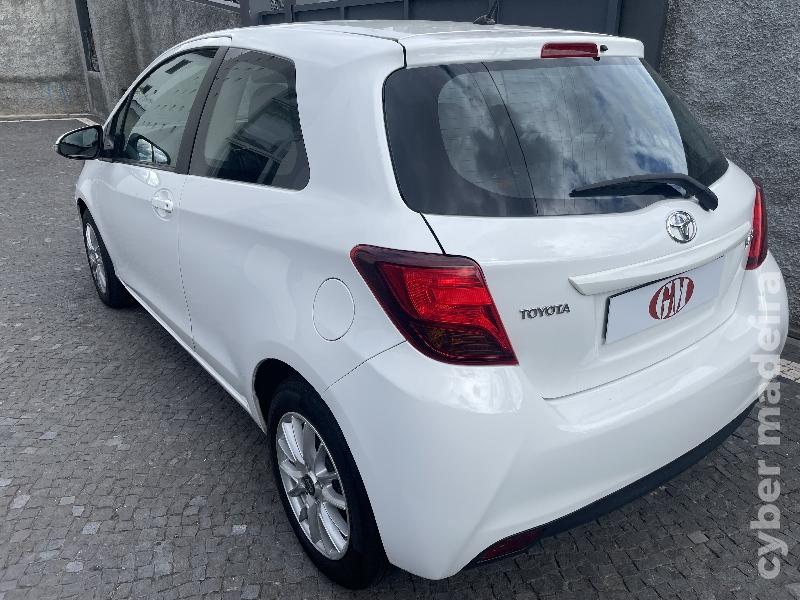 TOYOTA YARIS 1.4 D4D 90cv ACTIVE Gasóleo