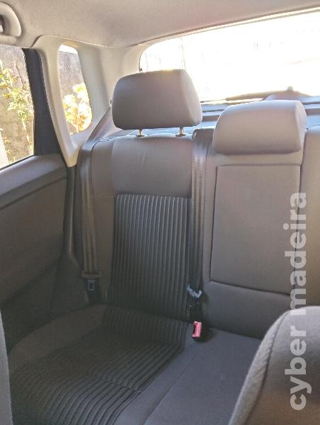 VOLKSWAGEN POLO 1.4 TDI 80cv Gasóleo