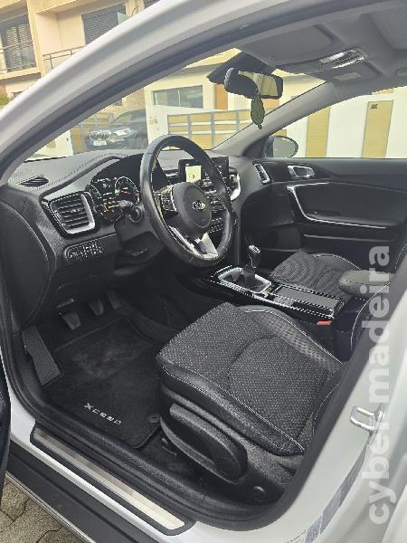 KIA CEED TECH 1.4T-GDI 140CV Manual (teto de abrir panorâmico) Gasolina
