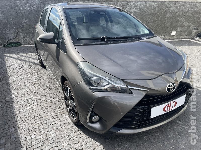 TOYOTA YARIS 1.4 D4D 90cv CONFORT Gasóleo