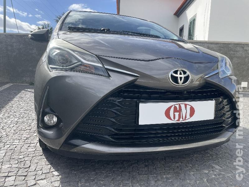 TOYOTA YARIS 1.4 D4D 90cv CONFORT Gasóleo