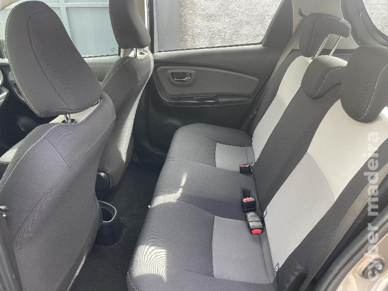 TOYOTA YARIS 1.4 D4D 90cv CONFORT Gasóleo
