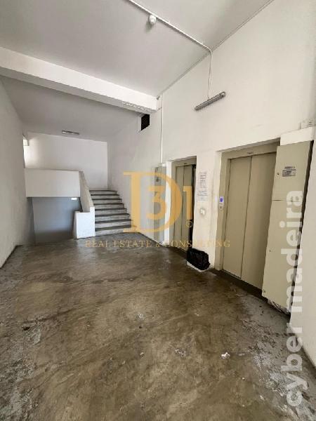 Garagem, estacionamento Outros para Venda