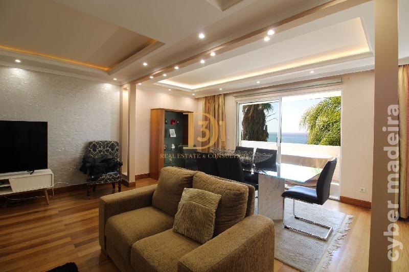 Apartamento T4 para Arrendamento