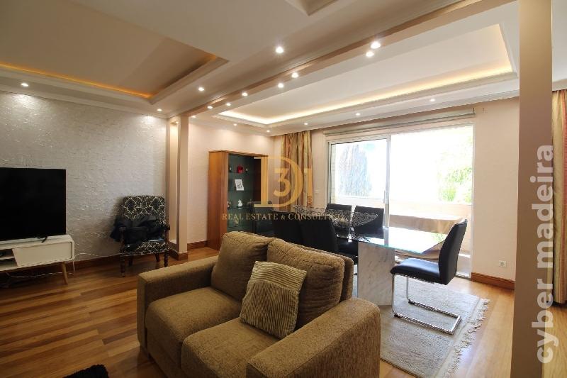 Apartamento T4 para Arrendamento