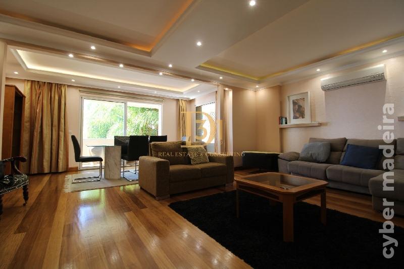 Apartamento T4 para Arrendamento
