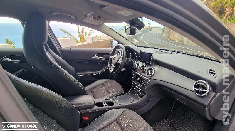 MERCEDES GLA 220 4MATIC Gasóleo