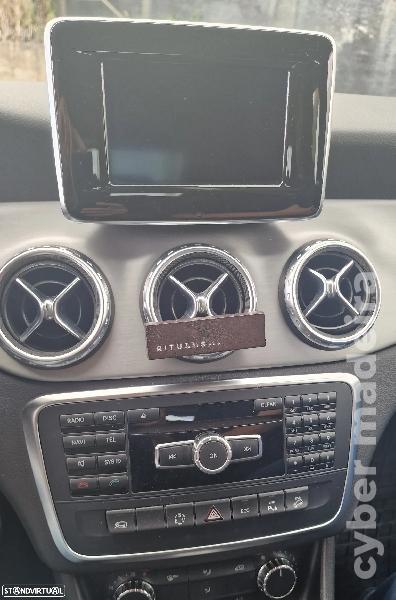 MERCEDES GLA 220 4MATIC Gasóleo