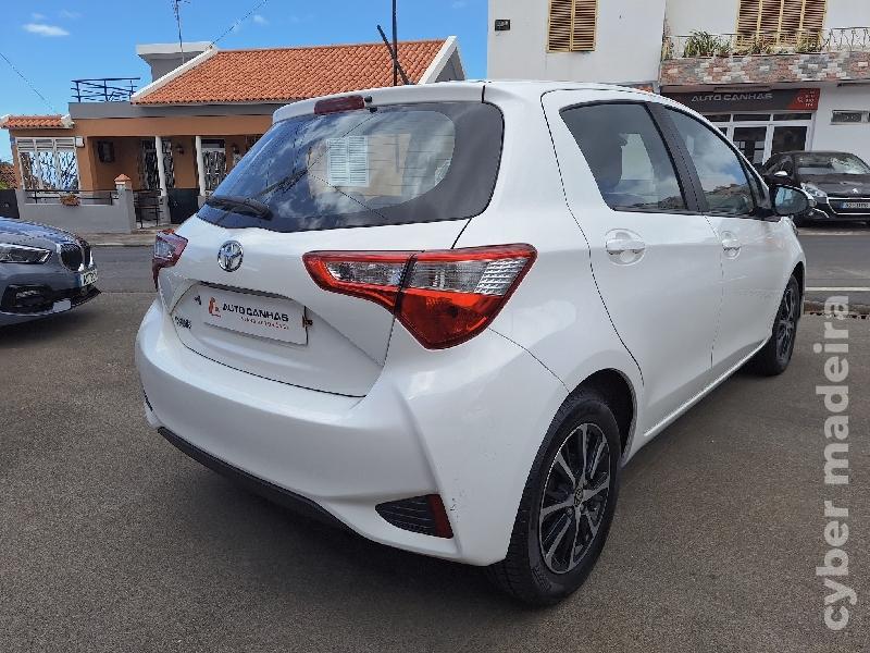 TOYOTA YARIS comfort plus Gasolina
